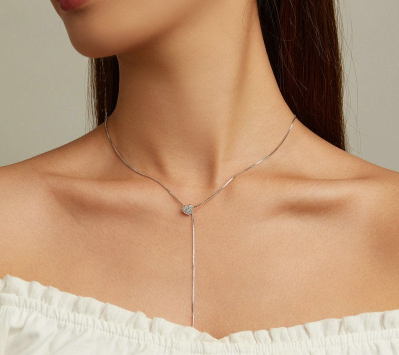 LONG HEART NECKLACE