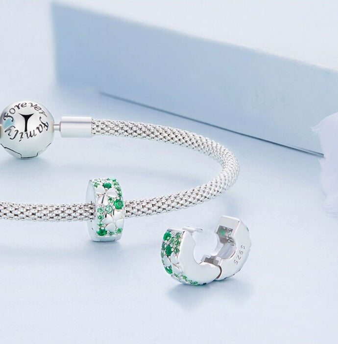 GREEN CLOVER SPACER CHARM
