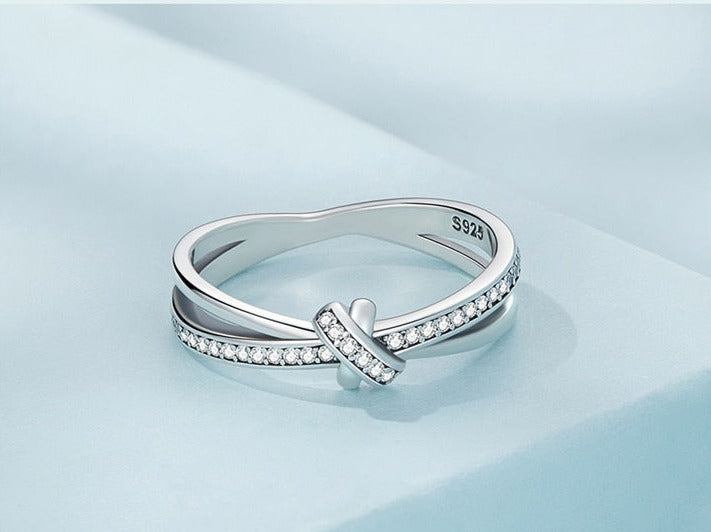 KNOT RING